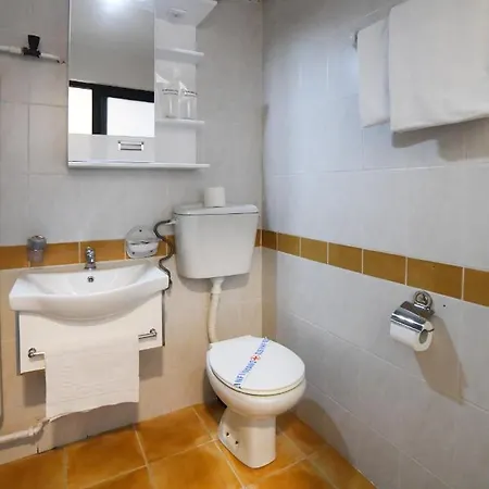 Medical And Centre Merkur Hotel