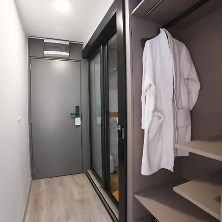 Medical And Centre Merkur Hotel Vrnjačka Banja