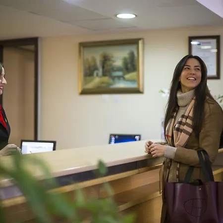 Medical And Centre Merkur *